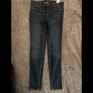 Hollister mid rise super skinny